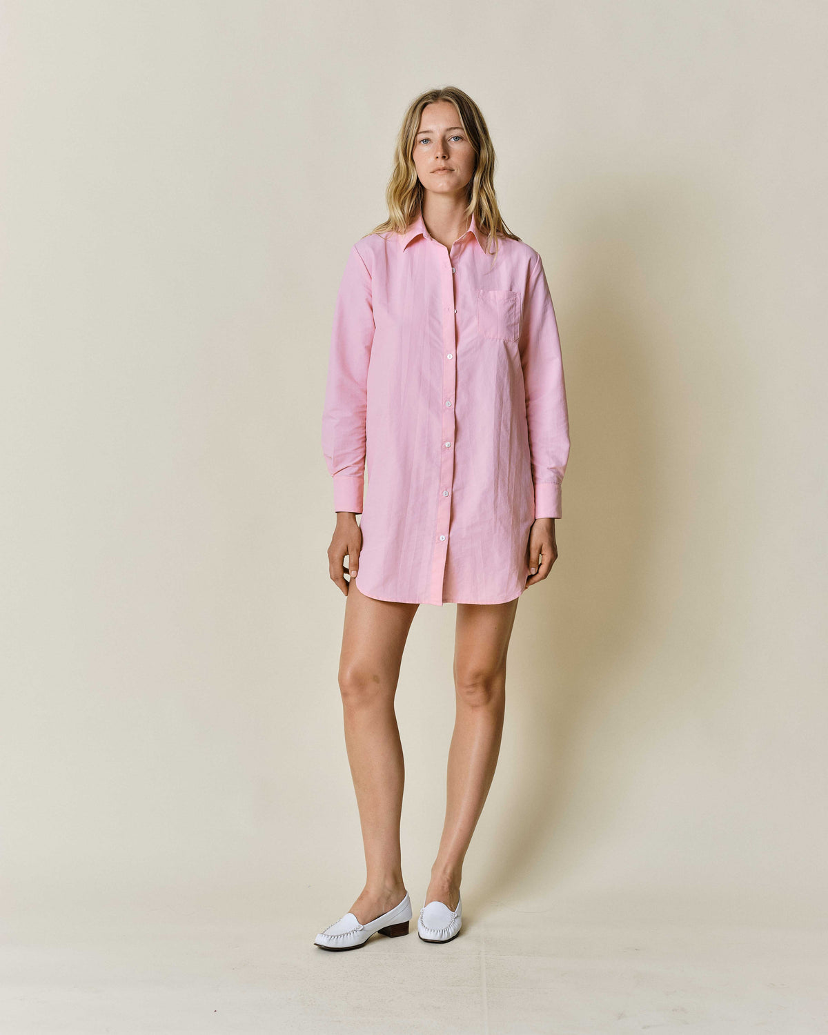 hot pink button up dress Neckline_keyhole back
